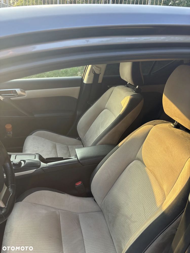 Lexus CT 200h Elegance - 2