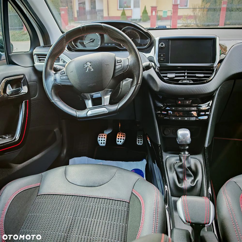 Peugeot 2008 BlueHDi FAP 120 STOP & START GT-Line Edition - 13