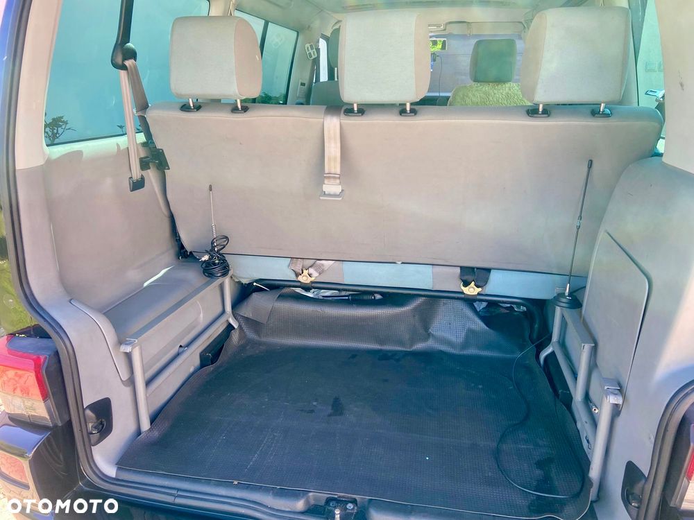 Volkswagen Multivan - 14