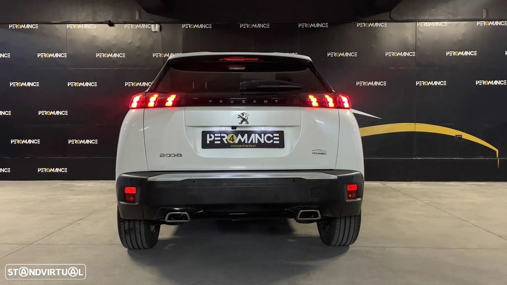 Peugeot 2008 PureTech 130 EAT8 Allure - 22