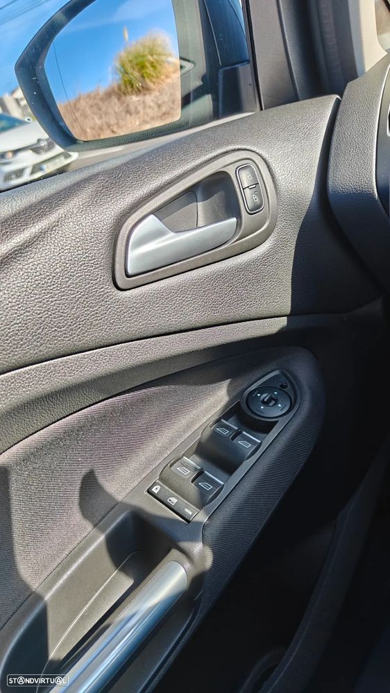 Ford C-Max 1.5 TDCi Titanium S/S - 12