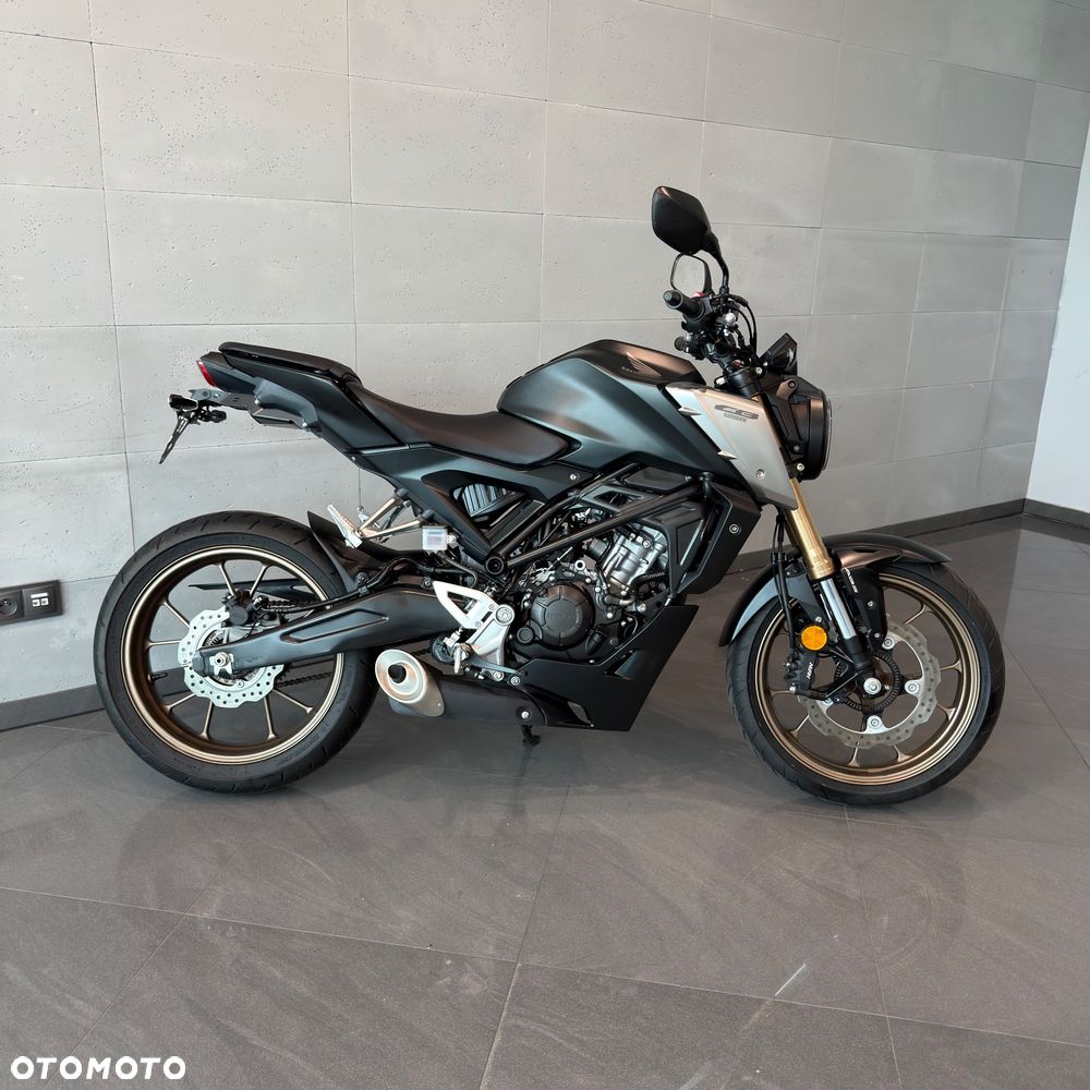 Honda CB - 2