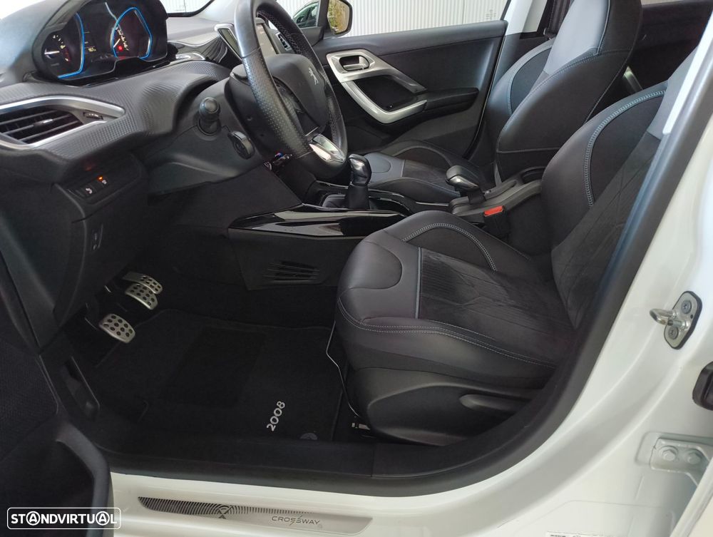 Peugeot 2008 1.2 PureTech Crossway - 14