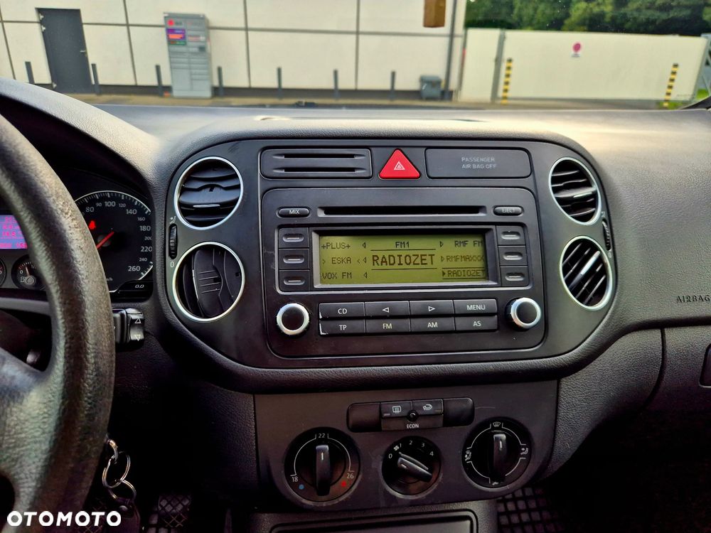 Volkswagen Golf 1.6 Comfortline - 28