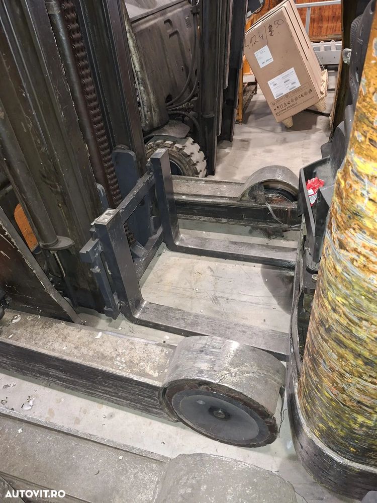 Still Stivuitor reach-truck FM-X 25 - 5