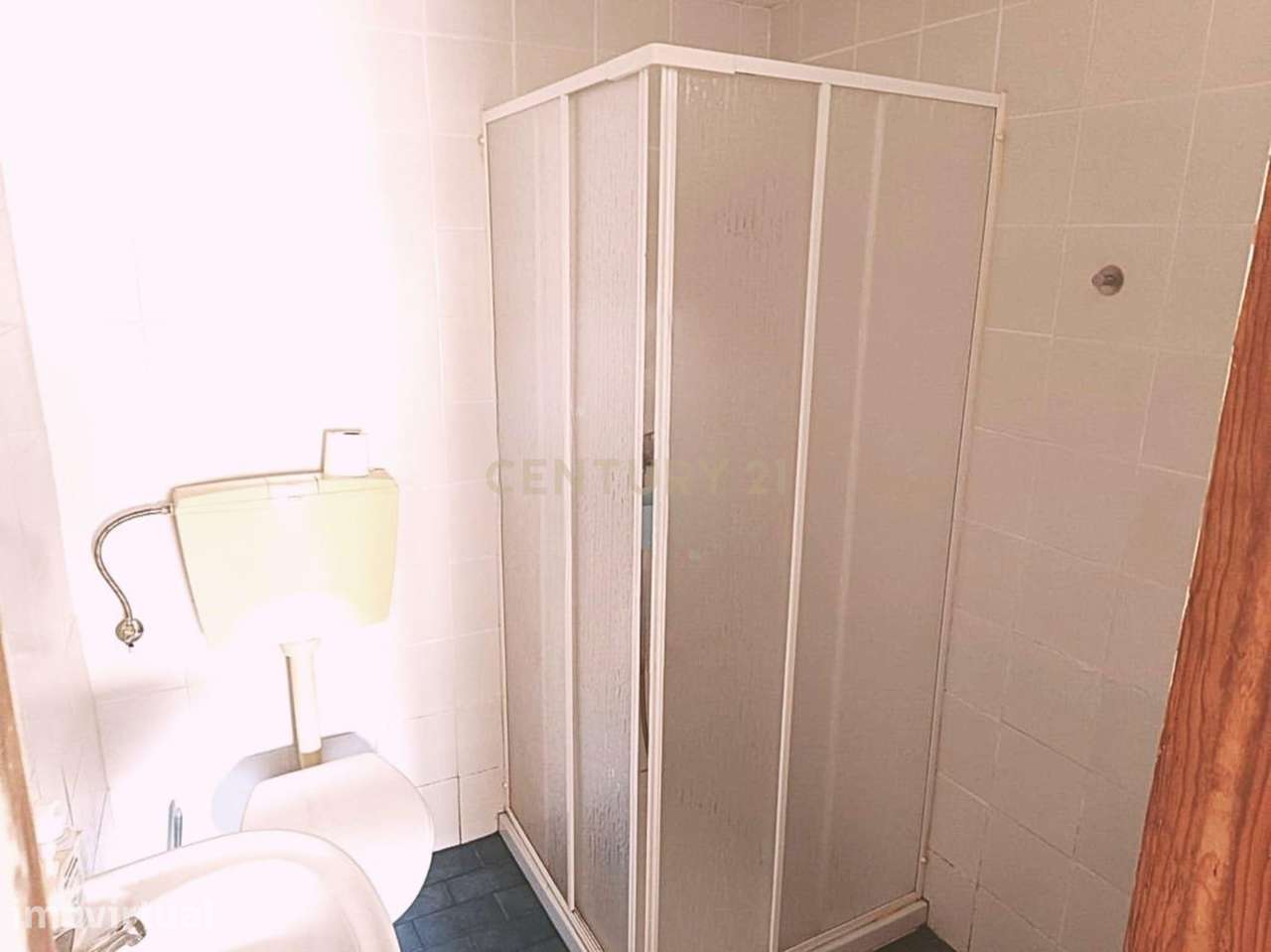 Moradia T3 no Centro Histórico de Laveiras, Caxias - Elevado Potencial - Grande imagem: 3/14