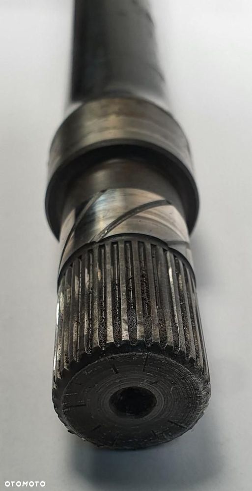 PÓŁOŚ PRAWA PRAWY PRZÓD SAAB 900 II 2.3 - 3