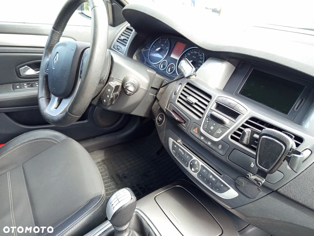 Renault Laguna 2011 photo 5