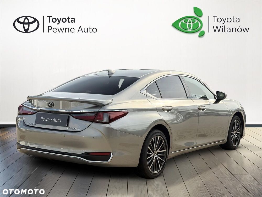 Lexus ES 300h Business Edition - 6