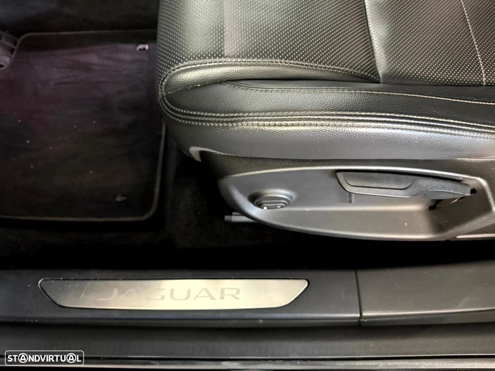 Jaguar I-Pace EV400 AWD HSE - 30