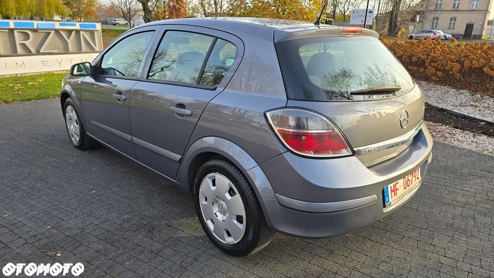 Opel Astra - 4