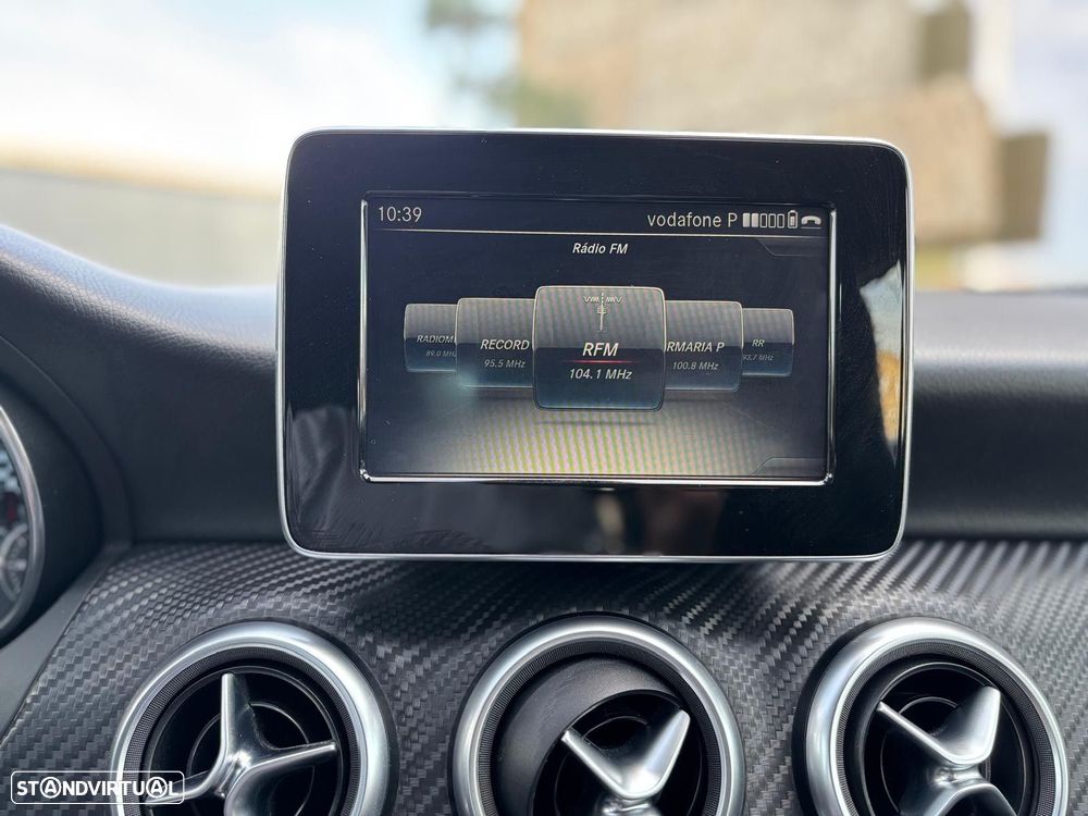 Mercedes-Benz A 160 d AMG Line - 13