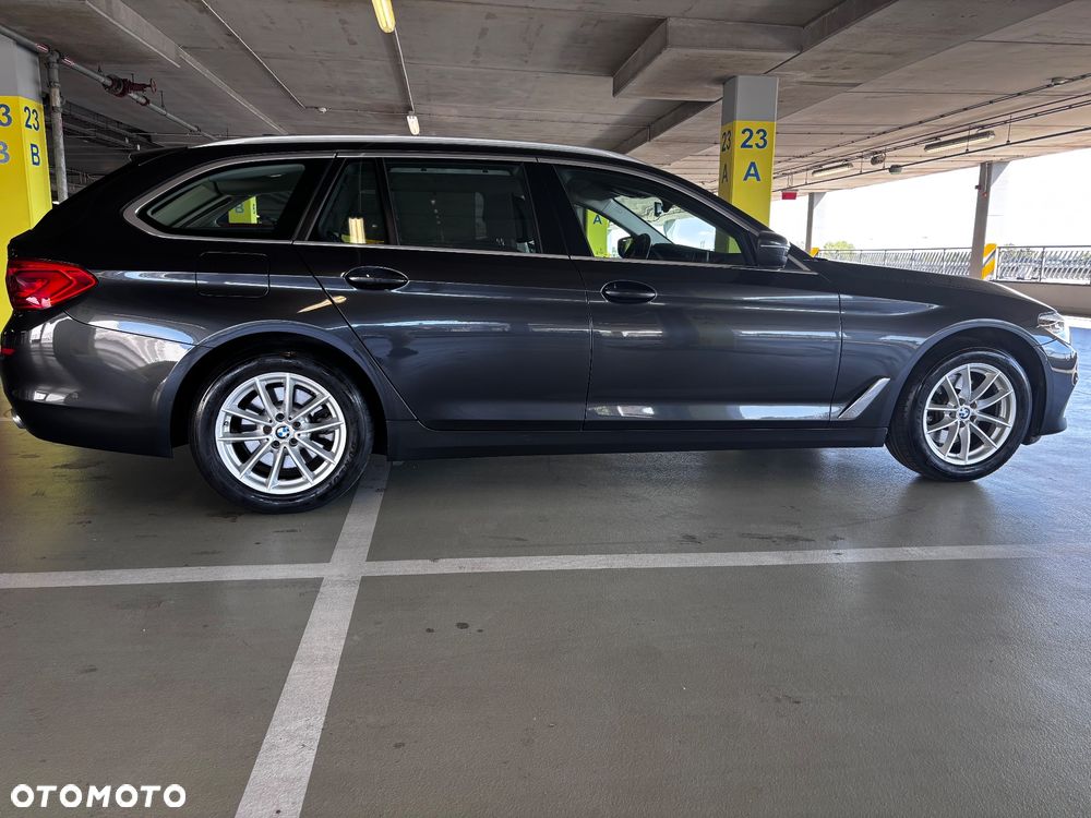 BMW Seria 5 520d Efficient Dynamics Edition - 8
