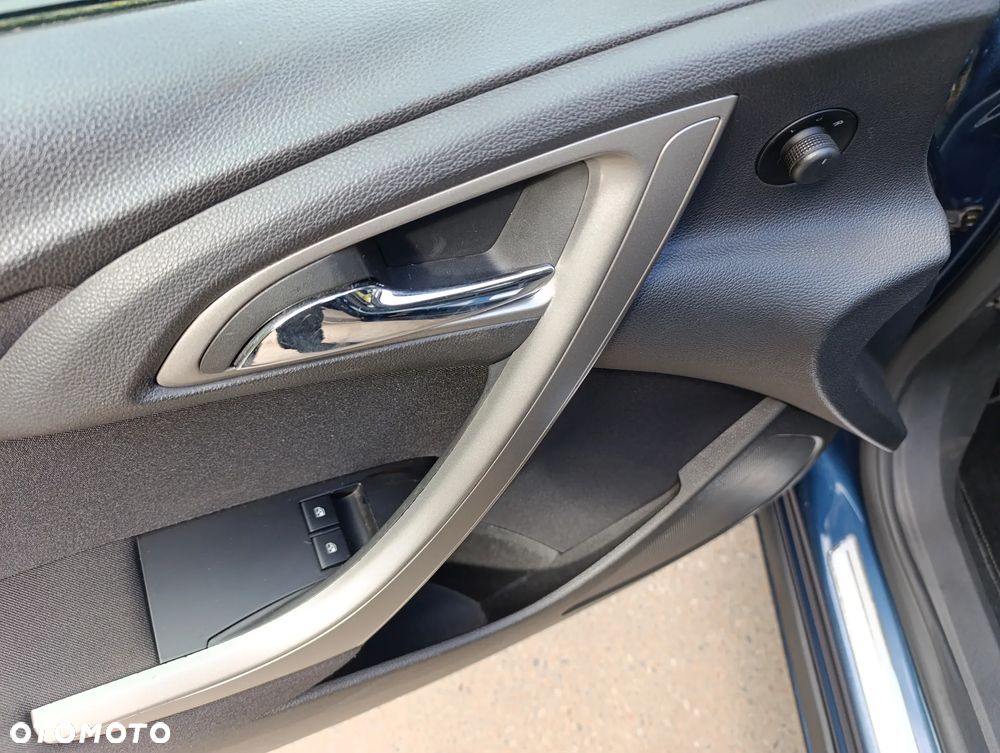 Opel Astra 1.6 Color Edition - 20