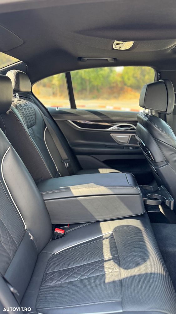 BMW Seria 7 - 13