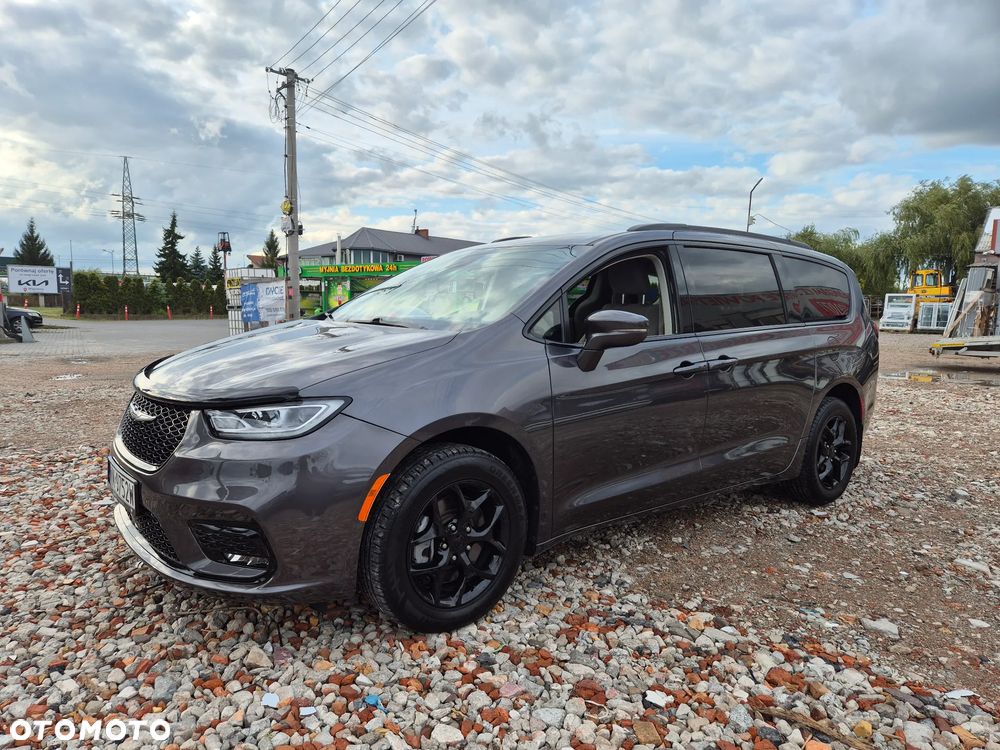 Chrysler Pacifica - 19