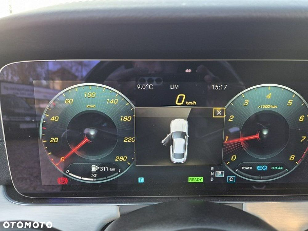 Mercedes-Benz Klasa E - 23