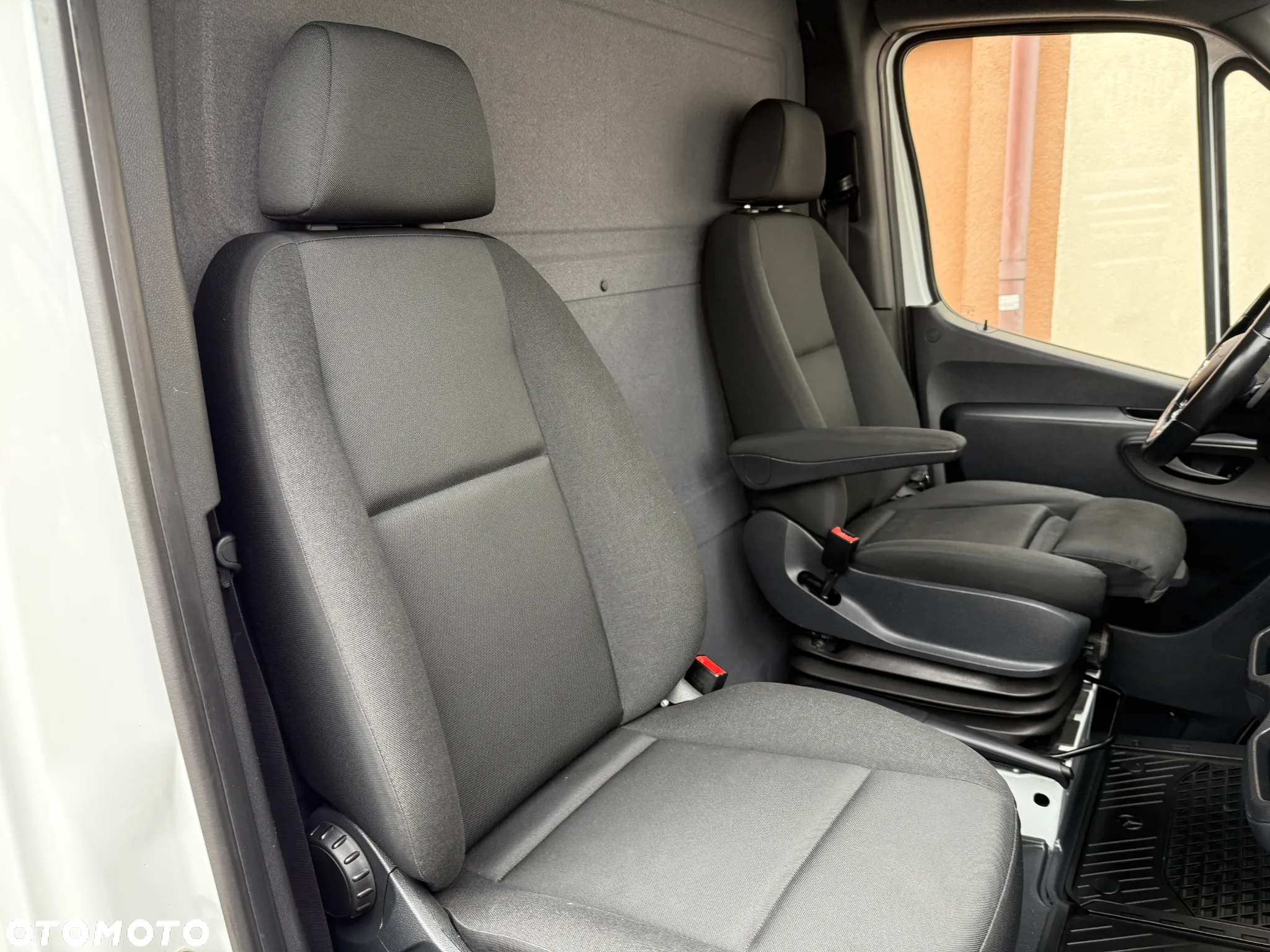 Mercedes-Benz Sprinter 3.0 V6 Izoterma Winda - 27