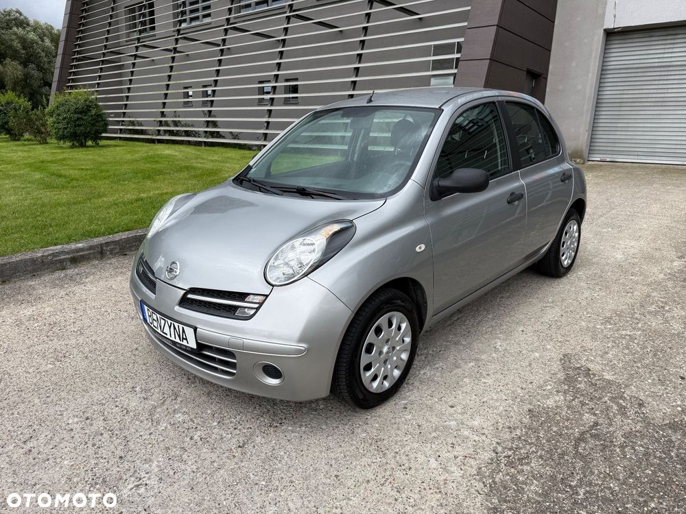 Nissan Micra - 1