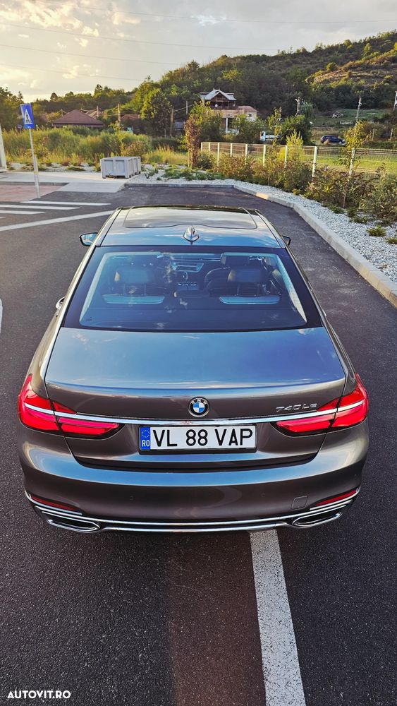 BMW Seria 7 740Le xDrive iPerformance - 9