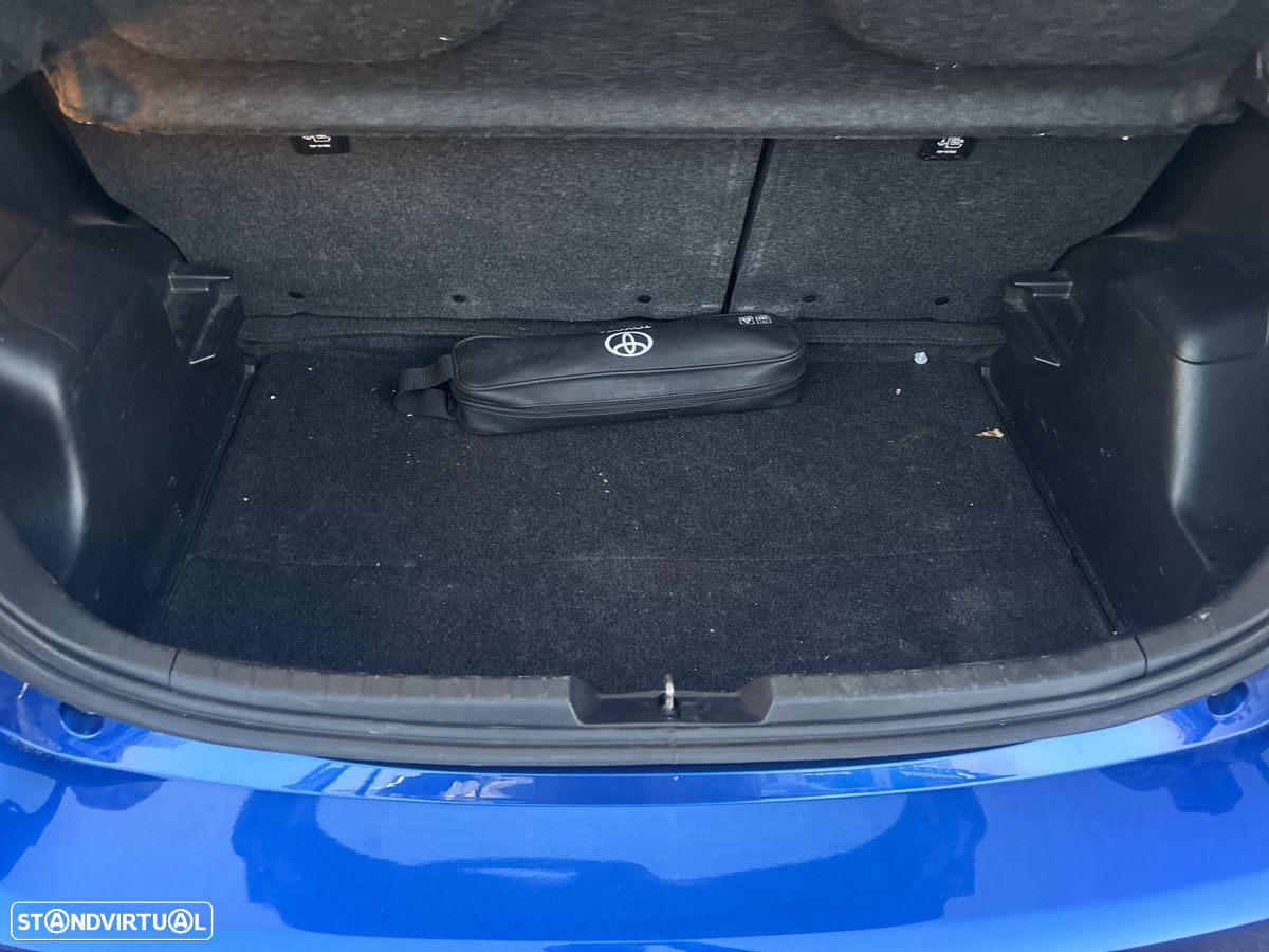 Toyota Yaris 1.5 HSD Comfort - 10