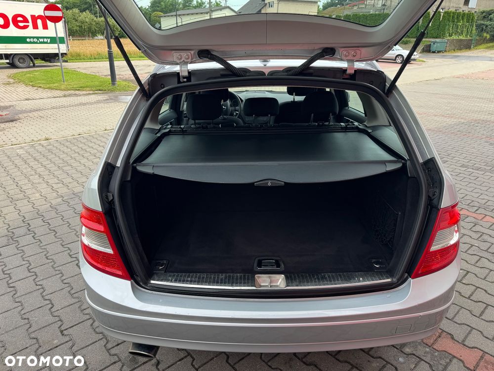 Mercedes-Benz Klasa C 200 CDI DPF Special Edition - 7