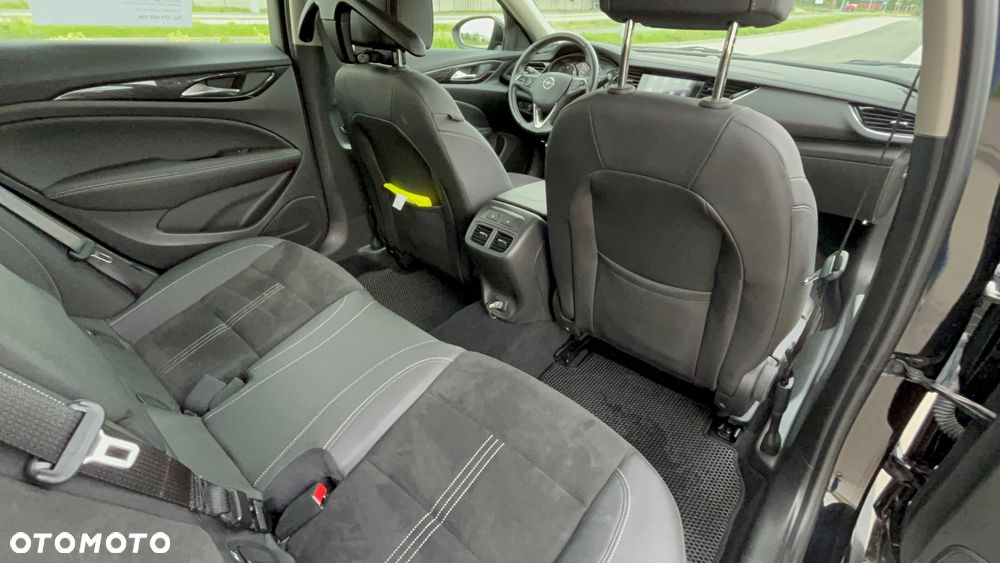 Opel Insignia - 18