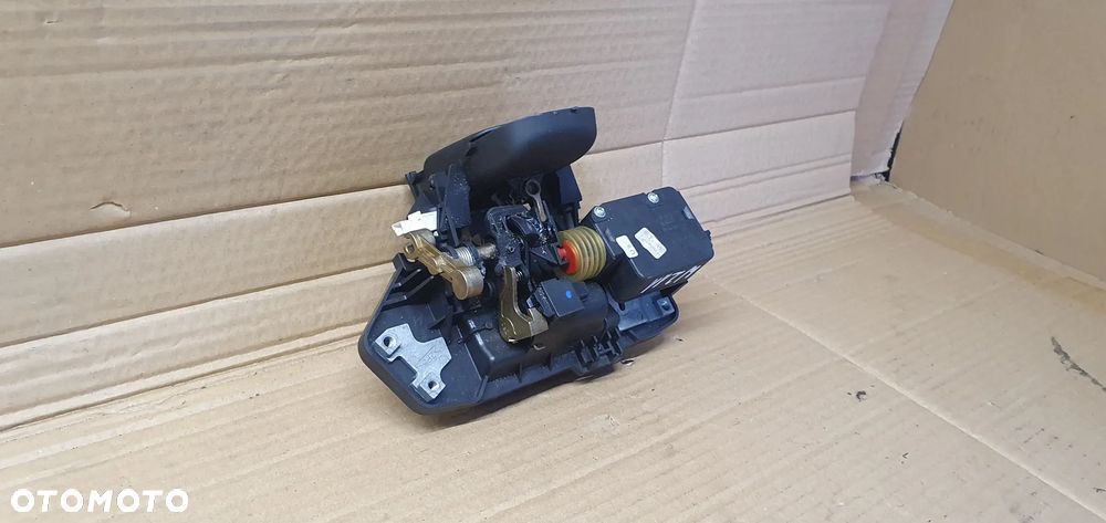 Zamek klapy bagażnika klamka mikrostyk Mercedes E-Klasa W211 A2117400093 - 6