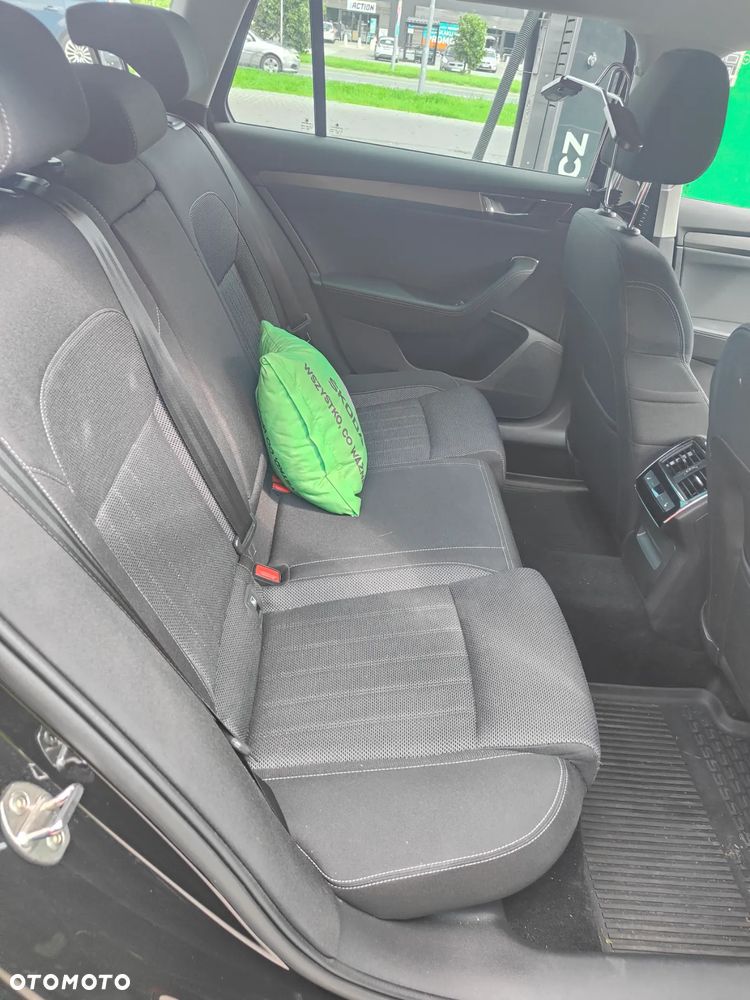 Skoda Superb 2.0 TSI Style DSG - 8