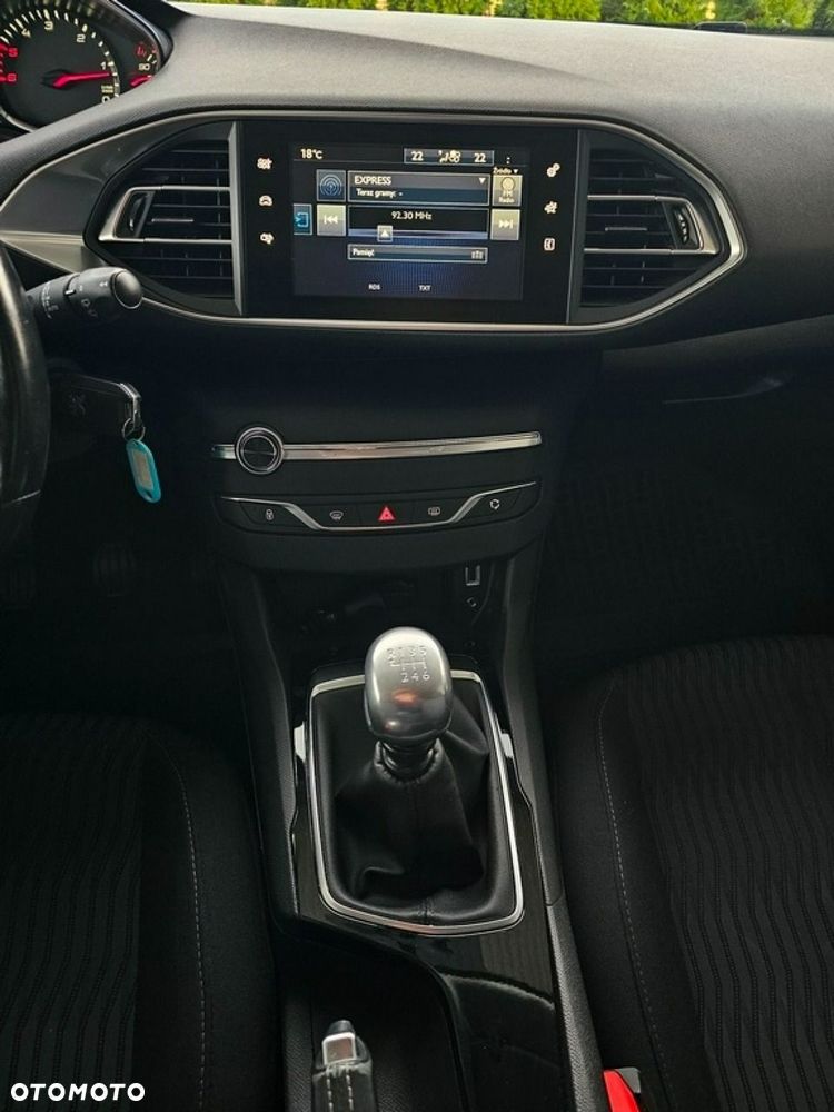 Peugeot 308 - 16