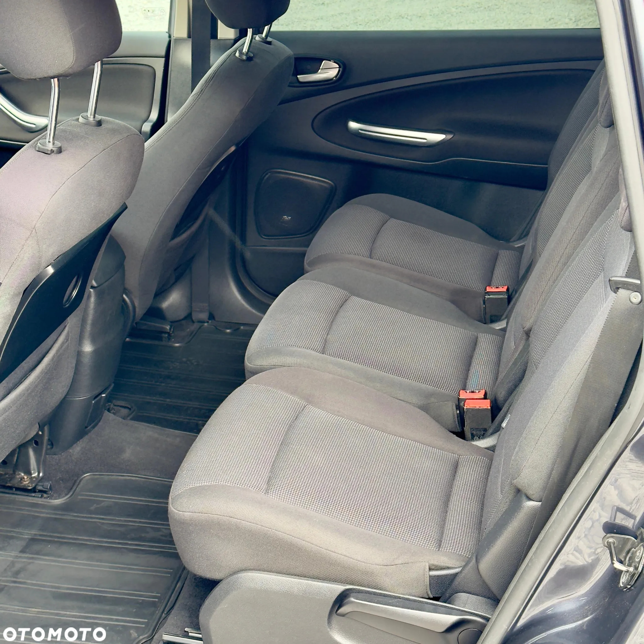 Ford S-Max - 33