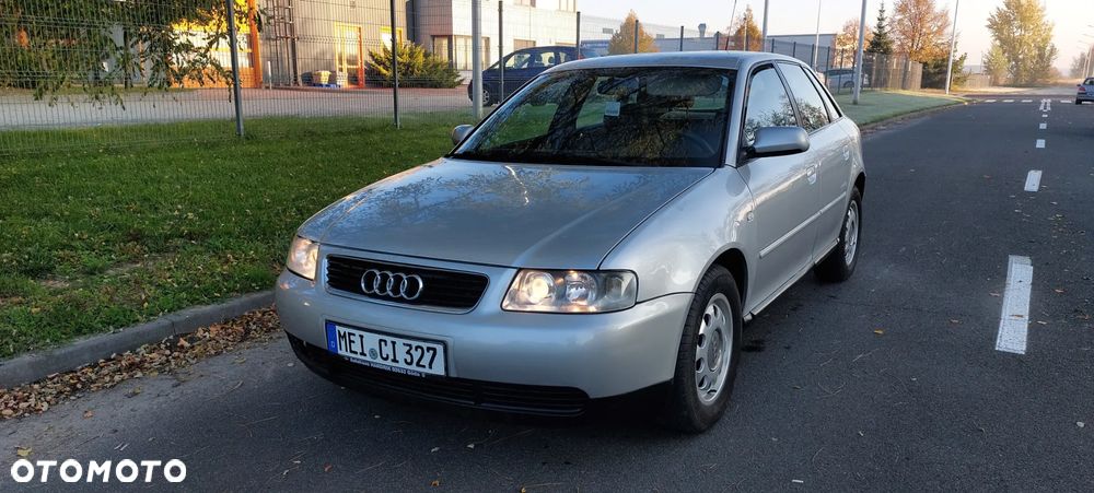 Audi A3 ver-a3-1-6-ambiente - 12