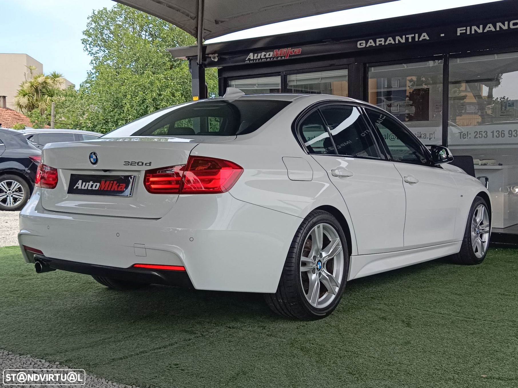 BMW 320 d Auto Pack M - 14
