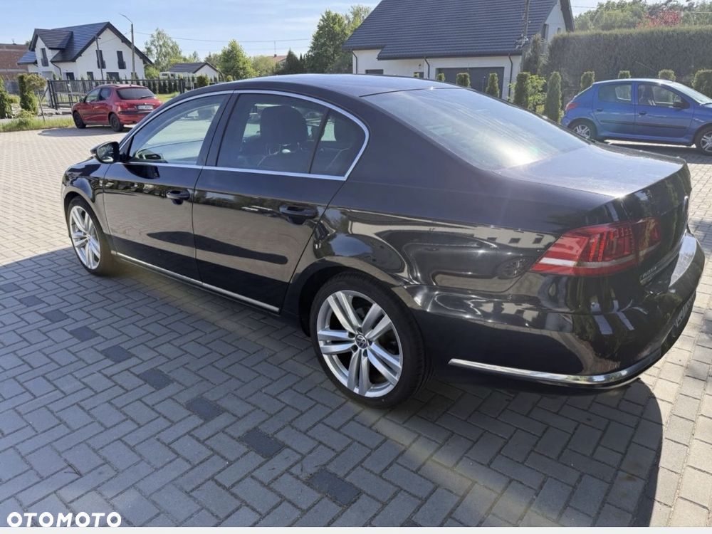 Volkswagen Passat 2.0 TDI Highline - 3