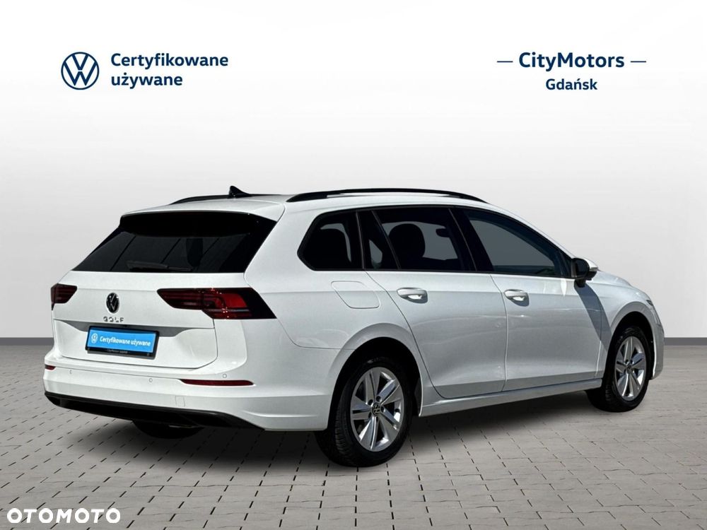 Volkswagen Golf VIII 1.5 TSI Life - 5