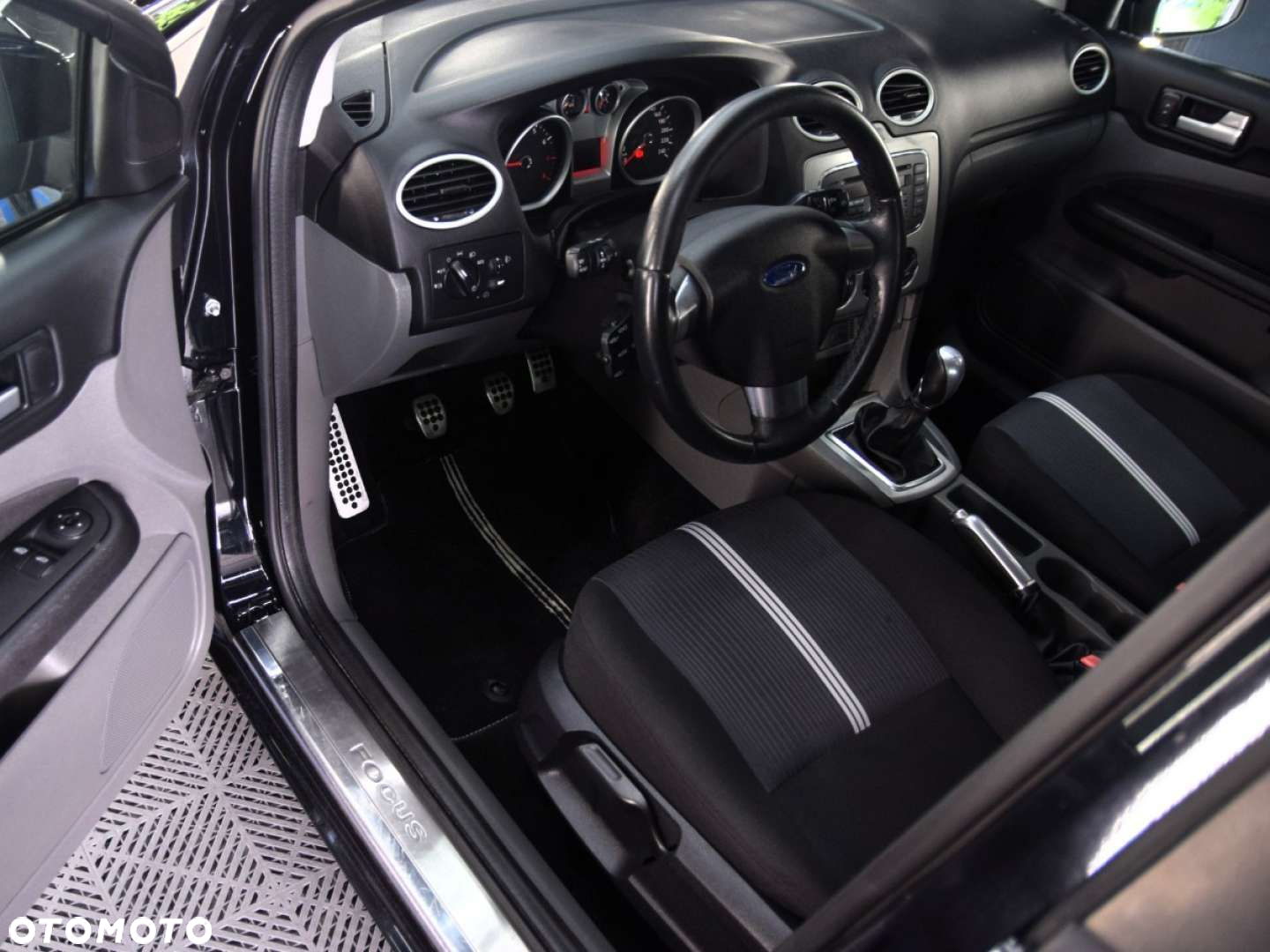Ford Focus - 14