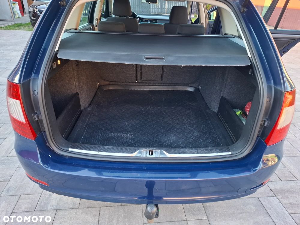 Skoda Superb 2.0 TDI Active - 10