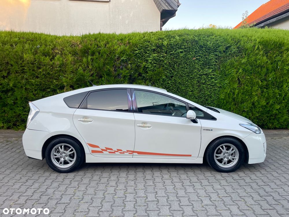 Toyota Prius 1.8 HSD Prestige - 5