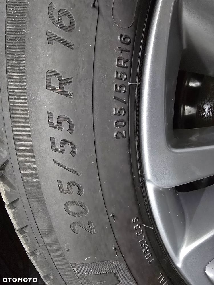 Citroën C4 VTi 120 Style - 36