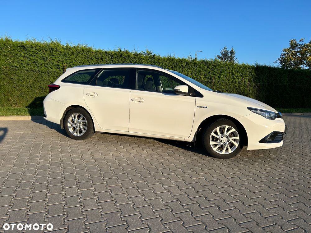 Toyota Auris Hybrid 135 Active - 9