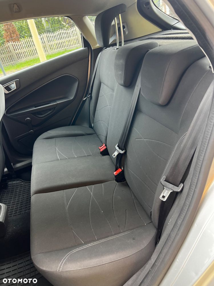 Ford Fiesta 1.5 TDCi Celebration - 8