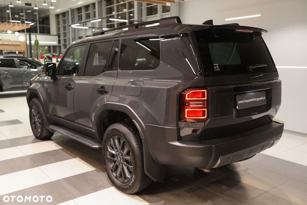 Toyota Land Cruiser - 5