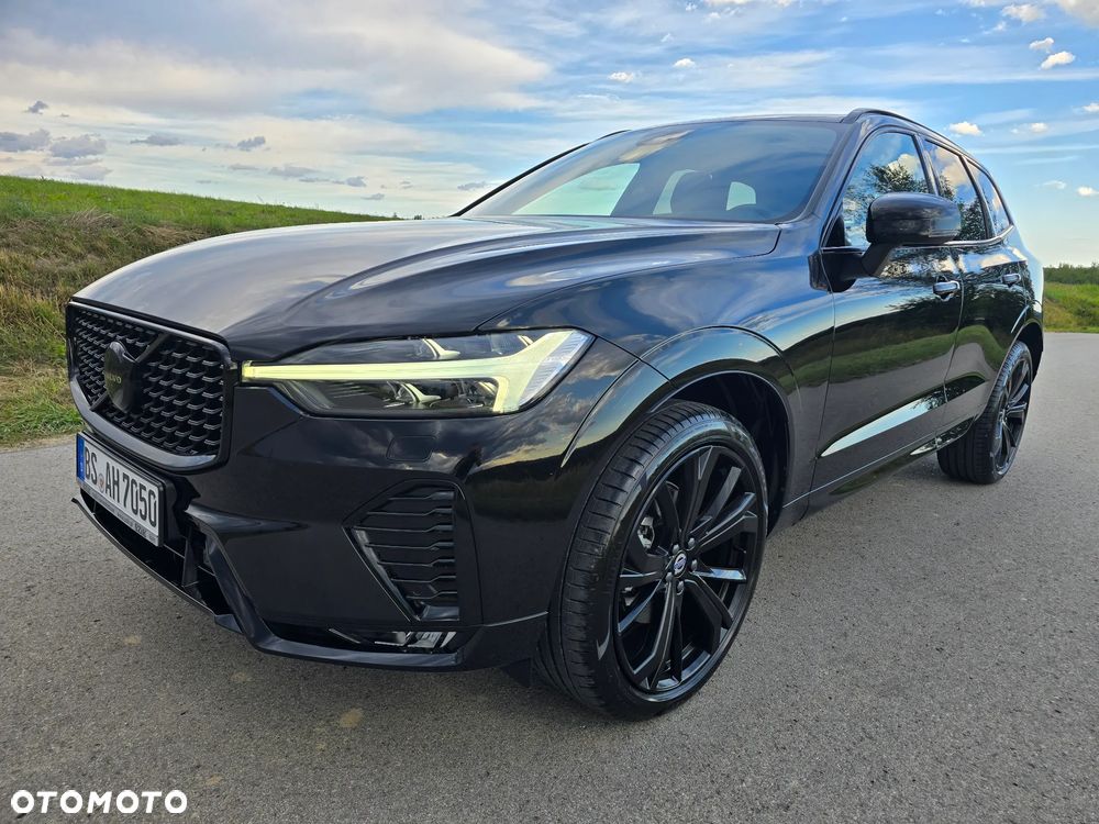 Volvo XC 60 B5 B AWD Plus Dark - 2