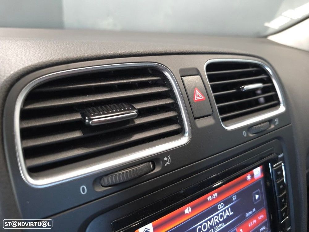 VW Golf 1.6 TDi Trendline BlueMotion - 20