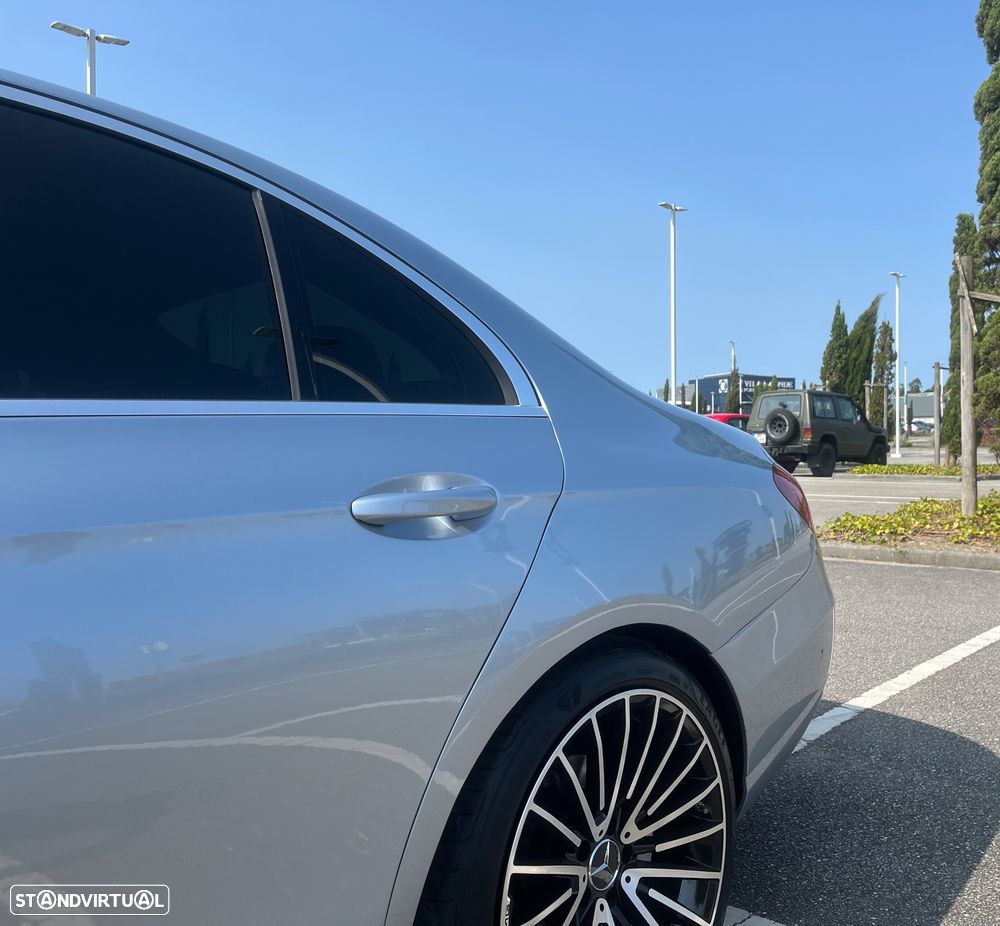 Mercedes-Benz E 220 d Avantgarde+ - 26