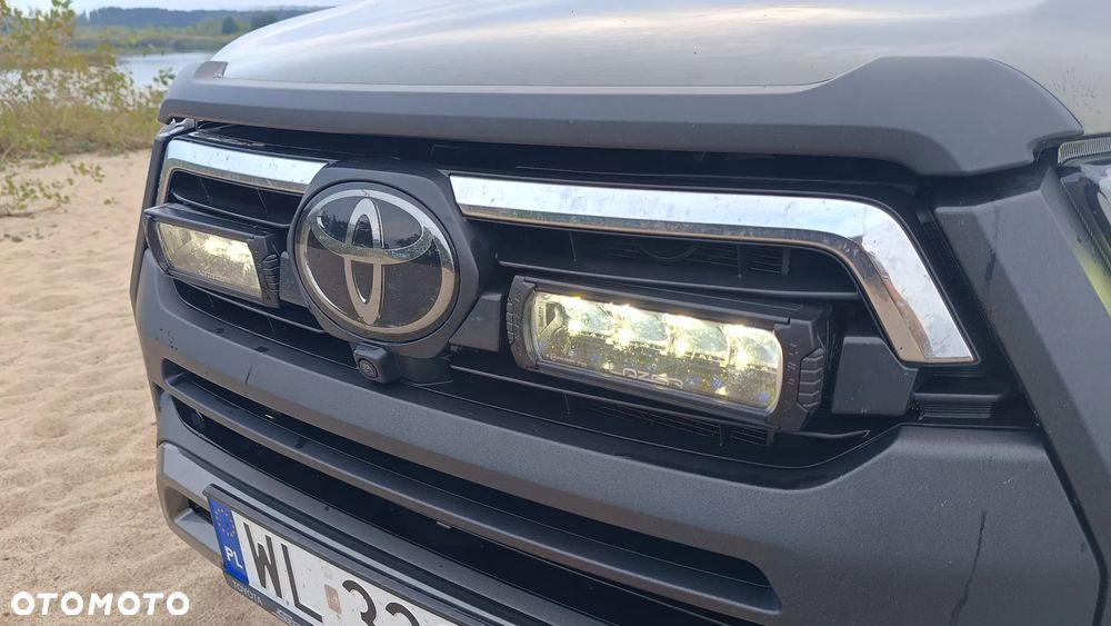 Toyota Hilux 2.8 D-4D Double Cab Invincible Sport 4x4 - 18