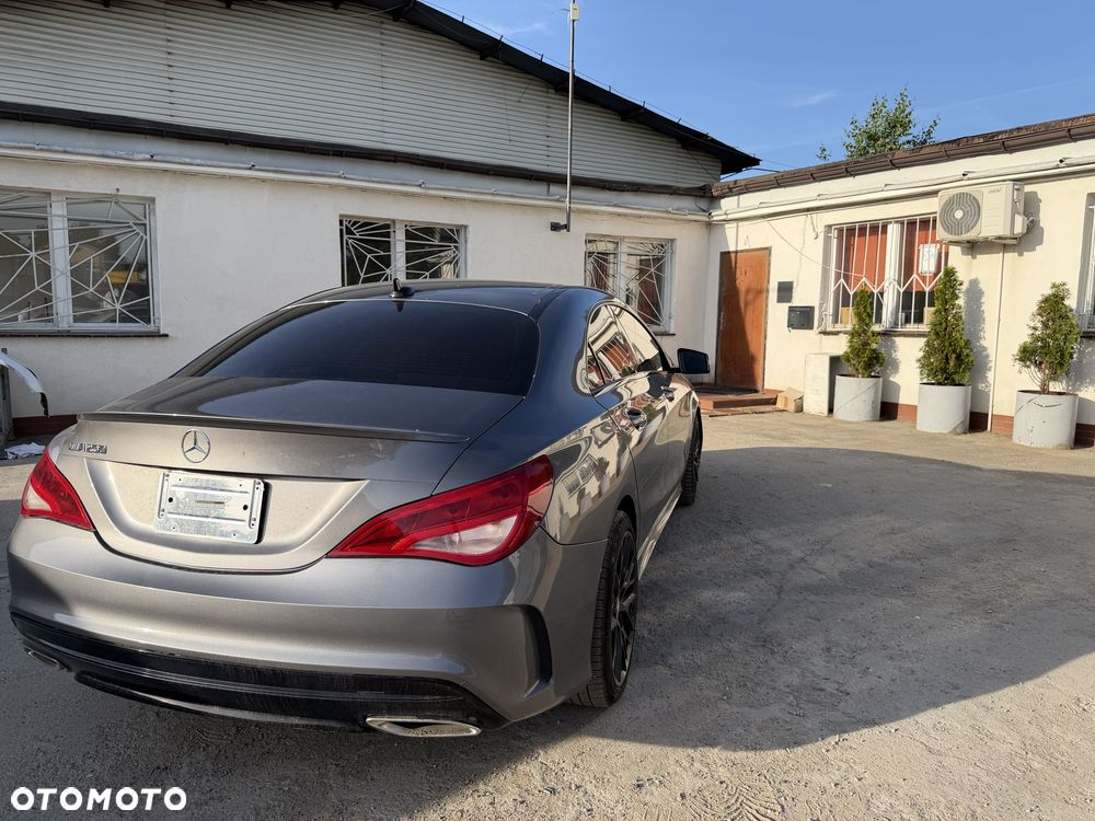Mercedes-Benz CLA 250 AMG Line 7G-DCT - 14