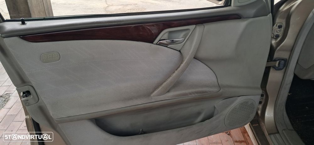 Mercedes-Benz E 220 CDI Classic - 4