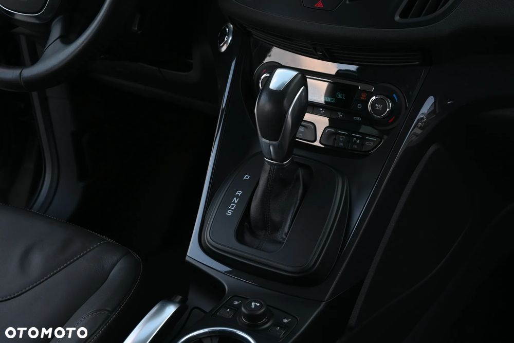 Ford Kuga 2.0 TDCi 4x4 Titanium - 22