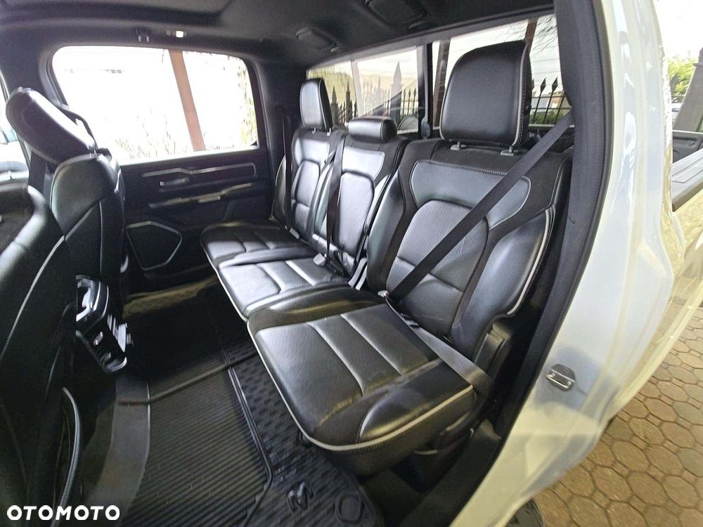 RAM 1500 5.7 eTorque Crew Cab Shortbed Laramie Black - 12